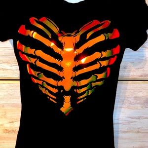 Glow in the dark Heart Ribs T-shirt